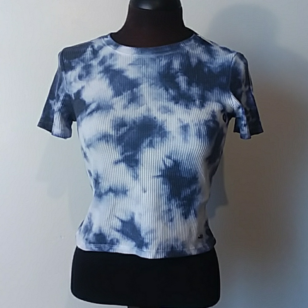 Hollister Crop Top